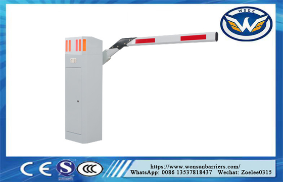 Gerbang Penghalang Parkir Kereta Baja Rinsless 200W 1.5s-6.0s Kecepatan yang disesuaikan IP54