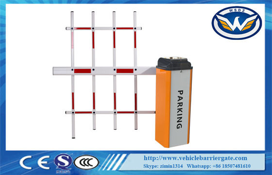 Three Fence Arm 3 Spring Car Park Security Barriers Kecepatan Dapat Disesuaikan 1,2 detik hingga 4 detik
